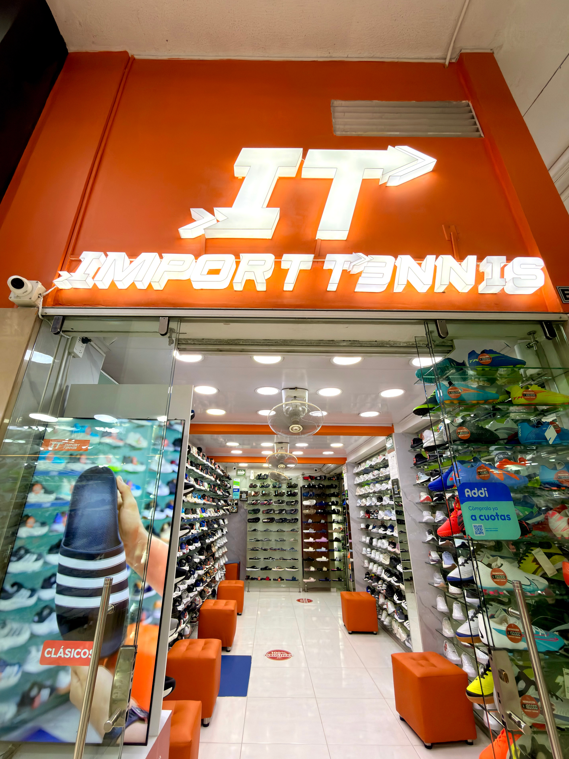 Tienda física Import Tennis en Bucaramanga